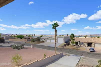 1884 Willow Ave, Lake Havasu City, AZ 86403 - Photo 3