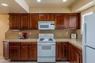 1402 McCulloch Blvd N, Lake Havasu City, AZ 86403 - Photo 23