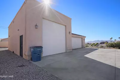 3018 Maverick Dr, Lake Havasu City, AZ 86404 - Photo 9