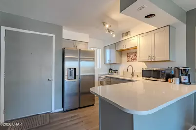 276 N Lake Havasu Ave N #C16, Lake Havasu City, AZ 86403 - Photo 3