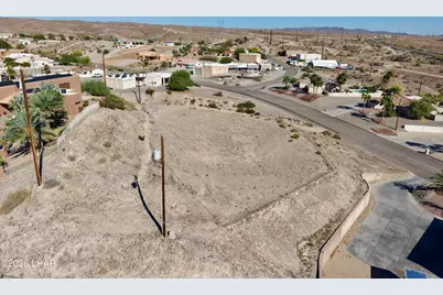 2001 Martinique Dr, Lake Havasu City, AZ 86406 - Photo 29