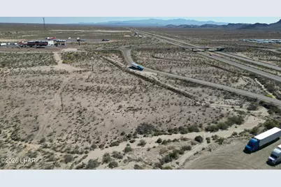 000 Frontage Rd, Yucca, AZ 86438 - Photo 13