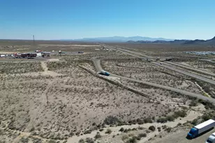 000 Frontage Rd, Yucca, AZ 86438 - Photo 13