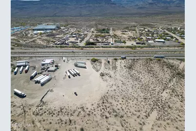 000 Frontage Rd, Yucca, AZ 86438 - Photo 5
