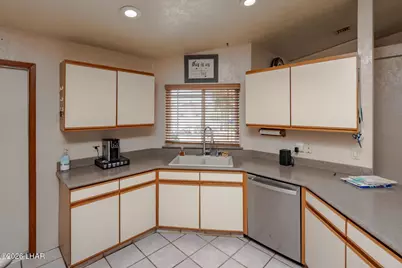 3283 Palmtree Dr, Lake Havasu City, AZ 86404 - Photo 17