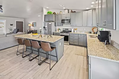 2850 Edgewood Dr, Lake Havasu City, AZ 86406 - Photo 9
