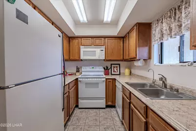 451 N Lake Havasu Ave N #A, Lake Havasu City, AZ 86403 - Photo 3