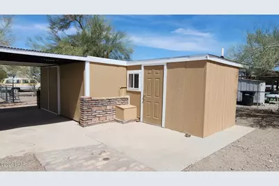 565 S Adobe Ln, Quartzsite, AZ 85346 - Photo 17