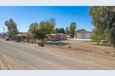 8893 S Calle Del Media, Mohave Valley, AZ 86440 - Photo 25