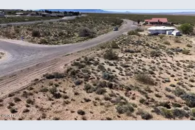 9243 N Rio Verde Dr, Kingman, AZ 86401 - Photo 3