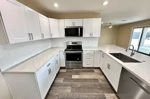 4916 Monarch Dr, Golden Shores, AZ 86436 - Photo 9