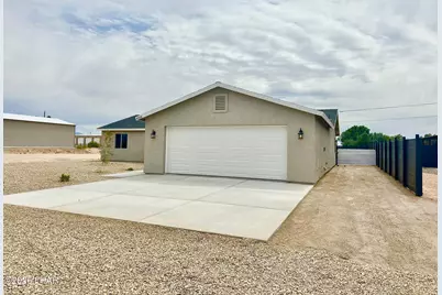 4916 Monarch Dr, Golden Shores, AZ 86436 - Photo 3