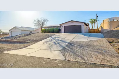 2589 Sunkentree Dr, Lake Havasu City, AZ 86403 - Photo 11