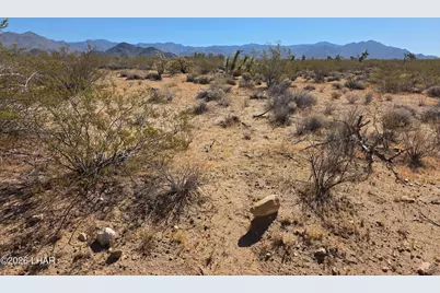 171 & 172 S Nash Rd, Yucca, AZ 86438 - Photo 5