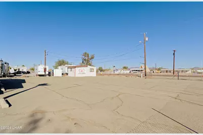 394 N Central Blvd, Quartzsite, AZ 85346 - Photo 3