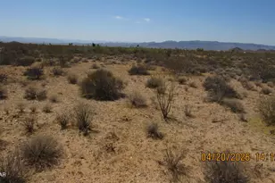 245-18-362 S Carrow Rd, Yucca, AZ 86438 - Photo 1
