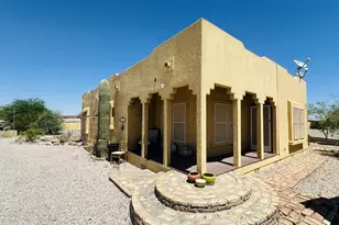 1435 N Moon Mountain Ave, Quartzsite, AZ 85346 - Photo 1