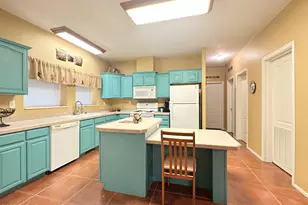 1435 N Moon Mountain Ave, Quartzsite, AZ 85346 - Photo 5