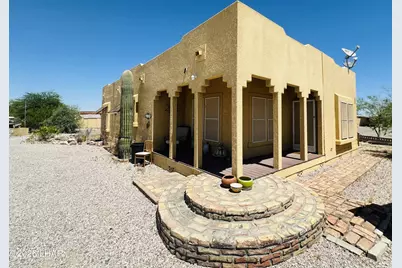 1435 N Moon Mountain Ave, Quartzsite, AZ 85346 - Photo 3