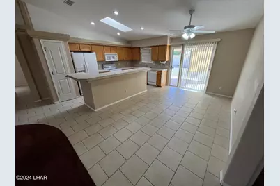 3258 Kiowa Blvd S, Lake Havasu City, AZ 86404 - Photo 3