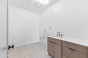 2250 Eastern St, Kingman, AZ 86401 - Photo 27