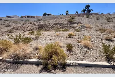 3312 Crestview Ln, Lake Havasu City, AZ 86404 - Photo 3