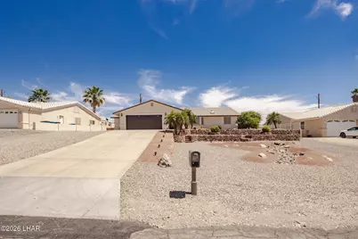 3704 Hiawatha Dr, Lake Havasu City, AZ 86404 - Photo 1