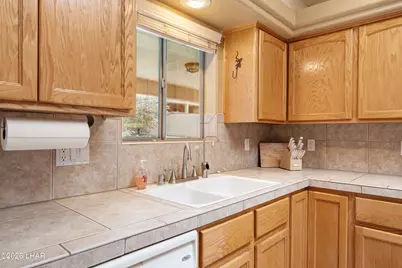 720 Desert View Dr, Lake Havasu City, AZ 86404 - Photo 25