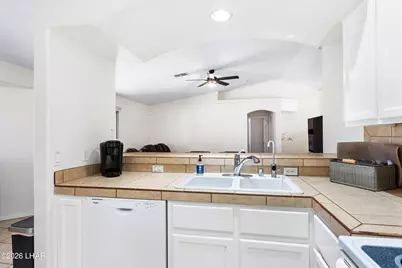 618 Riverboat Dr, Lake Havasu City, AZ 86403 - Photo 15