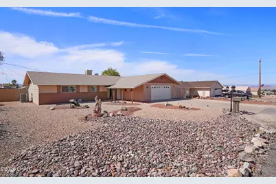 2420 Mandalay Dr, Lake Havasu City, AZ 86404 - Photo 3