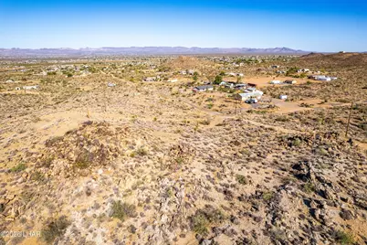 3084 W Mazatzal Dr, Golden Valley, AZ 86413 - Photo 47