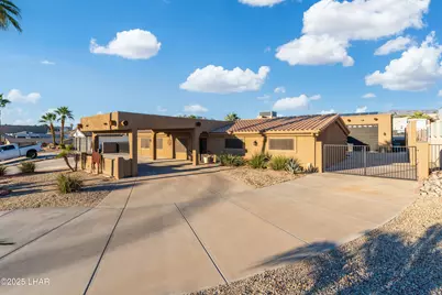 660 N Wayside Dr, Lake Havasu City, AZ 86403 - Photo 1