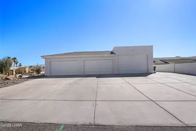 2133 Chip Dr, Lake Havasu City, AZ 86406 - Photo 3