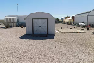 691 W Comanche Dr, Quartzsite, AZ 85346 - Photo 17