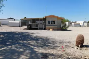691 W Comanche Dr, Quartzsite, AZ 85346 - Photo 1