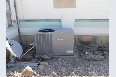 665 W Comanche Dr, Quartzsite, AZ 85346 - Photo 9