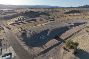 1076 Riverside Dr, Lake Havasu City, AZ 86404 - Photo 7