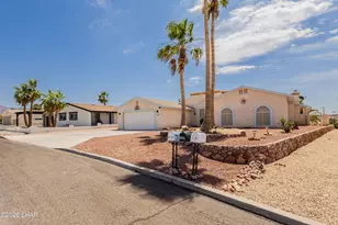 2856 War Eagle Dr, Lake Havasu City, AZ 86406 - Photo 3