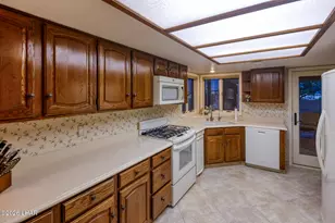 2272 Bryce Ln, Lake Havasu City, AZ 86406 - Photo 17