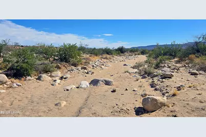 208-21-374 Lorton Dr, Yucca, AZ 86438 - Photo 11