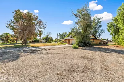 1562 E Poplar Dr, Mohave Valley, AZ 86440 - Photo 3