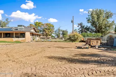 1562 E Poplar Dr, Mohave Valley, AZ 86440 - Photo 9