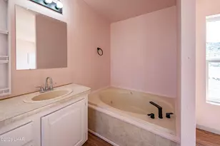 4290 N Smoketree Rd, Golden Valley, AZ 86413 - Photo 17