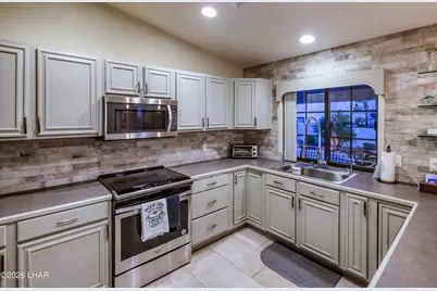 1810 Sentinel Dr, Lake Havasu City, AZ 86404 - Photo 23
