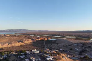 1074 Riverside Dr, Lake Havasu City, AZ 86404 - Photo 7