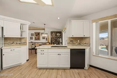 321 Cottonwood Dr, Lake Havasu City, AZ 86403 - Photo 17