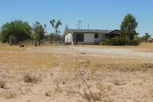 65942 Lindsey Ln, Wenden, AZ 85357 - Photo 3