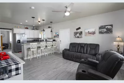 7703 N Sierra Vista Dr, Lake Havasu City, AZ 86404 - Photo 9