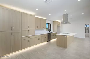 2585 Everglades Dr, Lake Havasu City, AZ 86403 - Photo 9