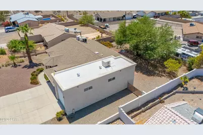 1055 Mohican Dr, Lake Havasu City, AZ 86406 - Photo 3